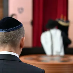Einweihung der neu erbauten Synagoge in Dessau-Roßlau
