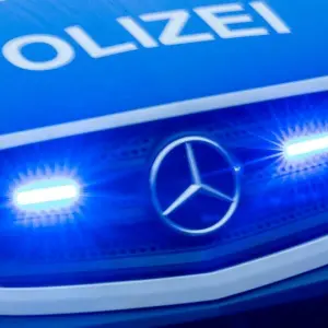 Polizeieinsatz mit Blaulicht