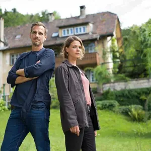Konrad Diener (Max von Thun) und Maris Bächle (Jessica Schwarz).