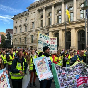 Warnstreik von Verdi und Beschäftigten der Kita-Eigenbetriebe