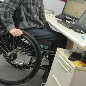 Mit Behinderung auf der Arbeit