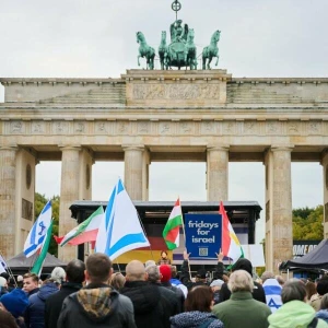 Solidaritätskundgebung für Israel auf dem Pariser Platz