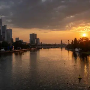 Sonnenaufgang in Frankfurt/Main- Wetter