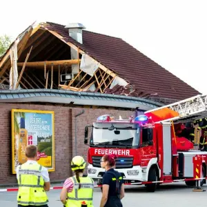 Supermarktdach in Ratzeburg eingestürzt