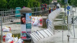 Hochwasserlage in Bayern -  Regensburg