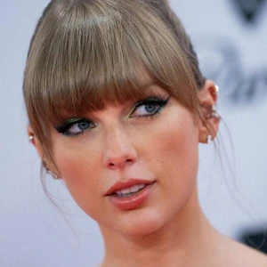 Taylor Swift bei der Verleihung der MTV Europe Music Awards 2022