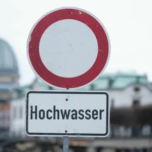 Hochwasserwarnung an der Elbe