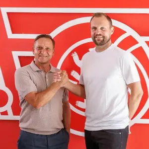 1. FC Union Berlin stellt neuen Trainer und Geschäftsführer vor.