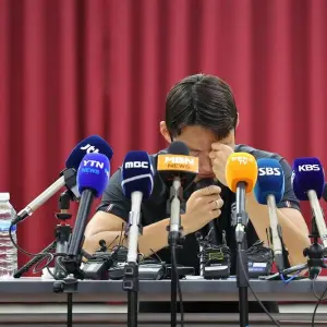 Pressekonferenz Son Jun-ho