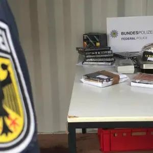 Bundespolizei stellt illegale Böller aus Tschechien sicher