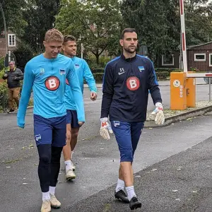 Torhüter Gersbeck bei Hertha zurück im Mannschaftstraining