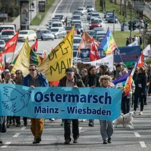 Ostermarsch Mainz-Wiesbaden