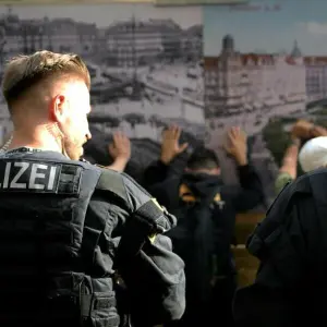 Polizeikontrolle im Bahnhofsviertel Frankfurt