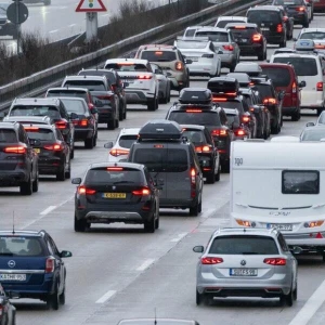 Verkehrswelle zum Wochenende