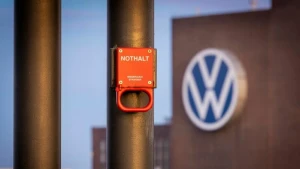 VW peilt deutliche Kostensenkung in Verwaltung an