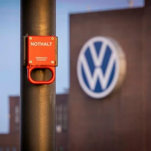 VW peilt deutliche Kostensenkung in Verwaltung an