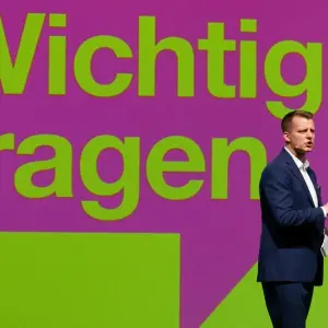 FDP Nordrhein-Westfalen mahnt Politikwechsel an