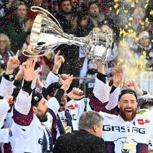 Titelverteidiger Eisbären Berlin