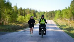 Harzerinnen reisen in Laufschuhen und per Rad zum Nordkap