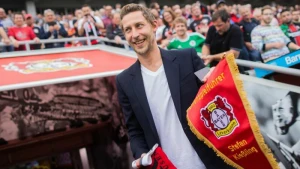 Stefan Kießling: früher Spieler, jetzt Club-Repräsentant.