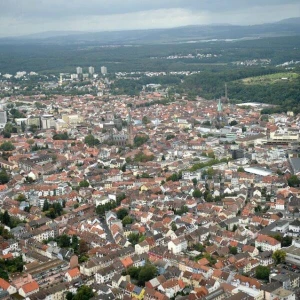 Kaiserslautern als Kulisse für eine turbulente Familiengeschichte