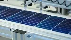 Solarzellen in der Produktion