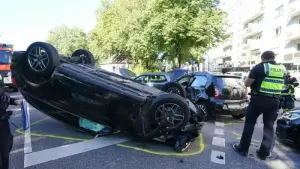 Schwerer Unfall mit mehreren Fahrzeugen