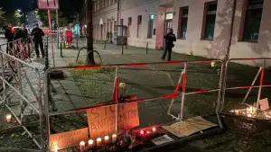 Mahnwache nach versuchtem Anschlag auf Synagoge