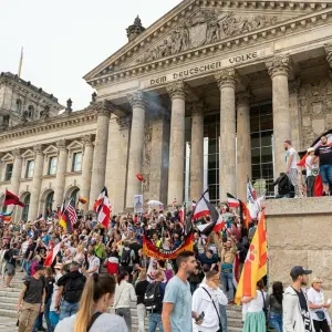 Krawalle  am Reichstagsgebäude