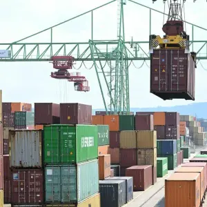 Container werden verladen