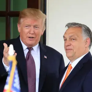 Donald Trump (l) und Viktor Orban