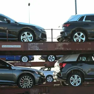 Auto-Verladung in Emden