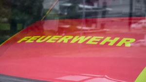 Feuerwehr löscht Brand