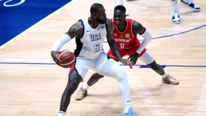 LeBron James und Dennis Schröder