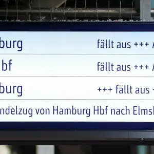 Zugverkehr bis Sonntag eingeschränkt