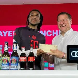 FC Bayern München - Neuzugang Michael Olise