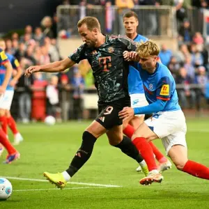 Holstein Kiel - Bayern München