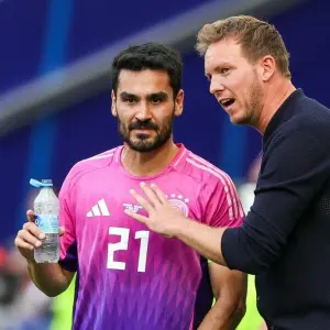 Ilkay Gündogan (l) und Julian Nagelsmann