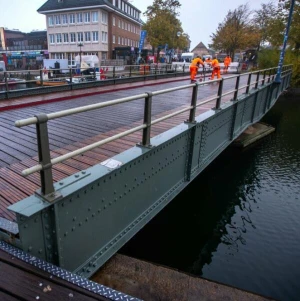 Drehbrücke über den Alten Strom