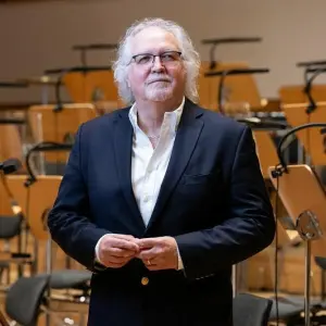 Chefdirigent Dresdner Philharmonie