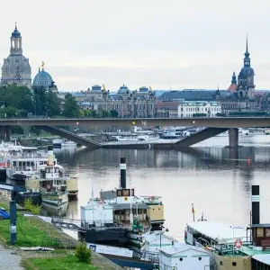 Carolabrücke in Dresden eingestürzt