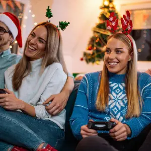 Geschenke für Gamer:innen – Die 6 besten Spiele unterm Weihnachtsbaum