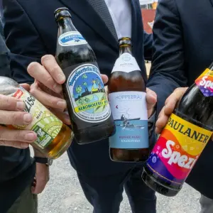 Eröffnung des ersten alkoholfreien Biergartens