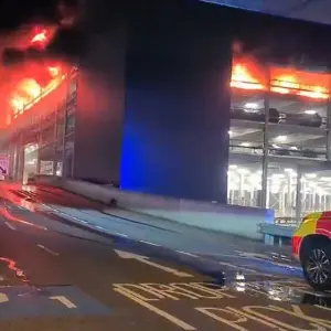 Brand am Flughafen Luton