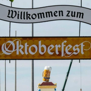 Aufbau Oktoberfest