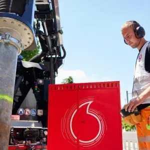 Grüner Glasfaserausbau: Spatenstich für Vodafones umweltschonendes Pilotprojekt in Freiburg