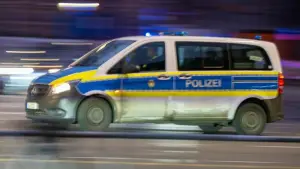 Ermittlungen gegen Fahrer nach schwerem Unfall in Zehlendorf