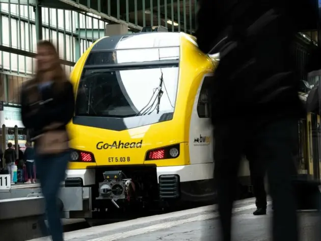 Zug von Bahnunternehmen Go-Ahead
