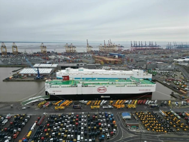 «BYD Explorer No.1» legt in Bremerhaven an