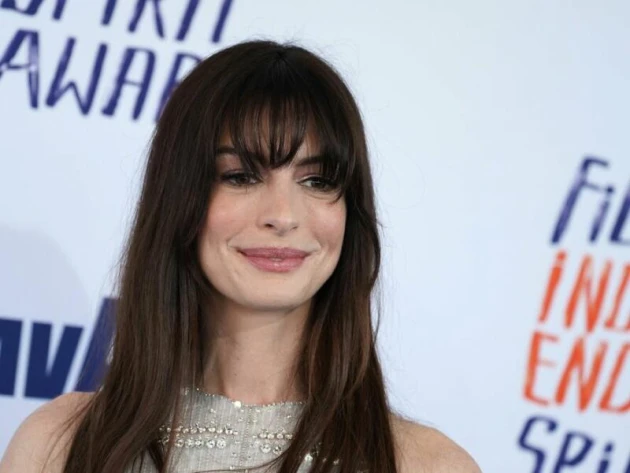 Anne Hathaway